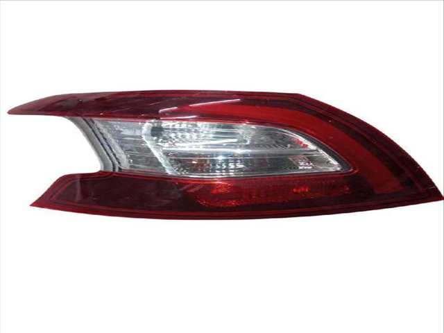 Foto 3ª: Piloto Trasero Izquierdo Peugeot 308 1.6 HDI - BLUEHDI 115 (2013)