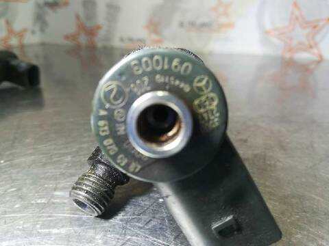 Foto 1ª: Inyectores Mercedes Clase C 160 270 CDI 203.016) BERLINA 170CV 125KW [612962] (2003)