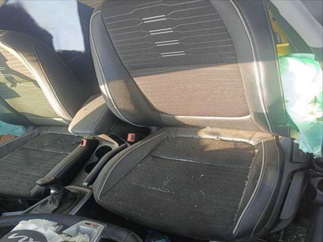 Asiento Delantero Izquierdo Kia Stonic TECH 101CV 74KW
