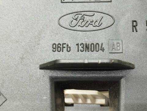 Foto 3ª: Piloto Trasero Derecho Ford Fiesta BASICO BERLINA 60CV 44KW [RTJ] (1999)