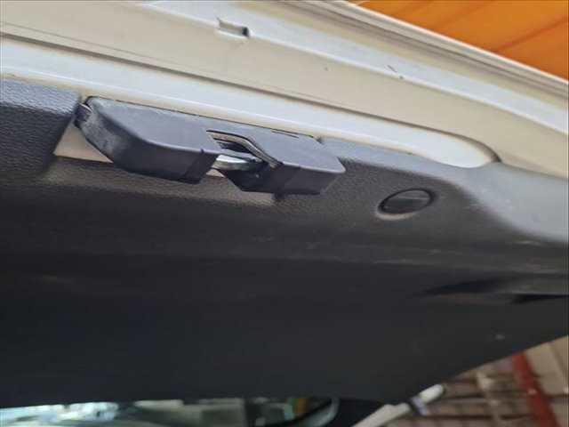 Cerradura Maletero Portón Peugeot 5008 1.6 HDI 114CV 84KW