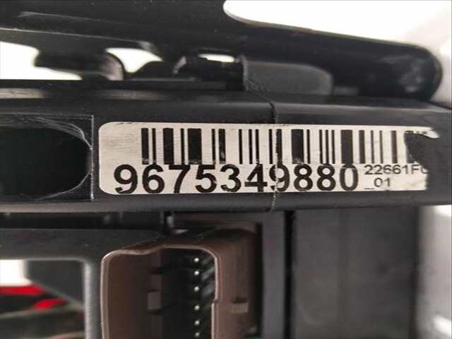 Foto 3ª: Caja Reles Fusibles Peugeot 308 1.5 BLUE 131CV [YH01] (2014)