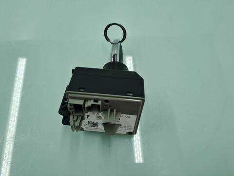 Foto 3ª: Motor de Arranque Mercedes Clase A 140 A 45 AMG 4-MATIC 176.052) 381CV 280KW [133980] (2017)