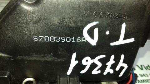 Foto 3ª: Cerradura Puerta Trasera Derecha Audi A2 1.4 75CV 55KW [AUA] (2002)