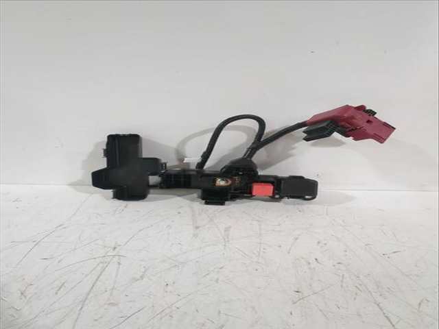 Caja Reles Fusibles Toyota Rav4 2.0 MXAA52) 175CV 129KW