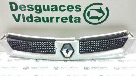 Foto 2ª: Rejilla Delantera Renault Master 3.0 136CV 100KW [ZD3202] (2005)