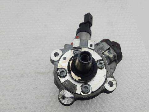 Foto 4ª: Bomba Inyeccion Bmw Serie 1 114 118D BERLINA 143CV 105KW [N47D20C] (2008)