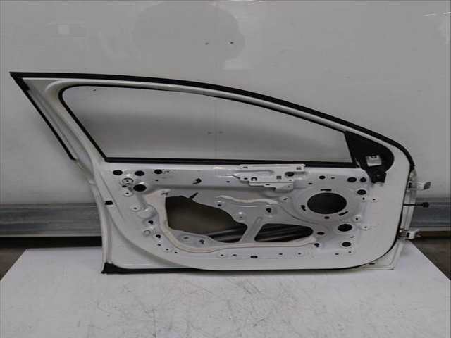 Puerta Delantera Izquierda Peugeot 308 102 CV 75KW
