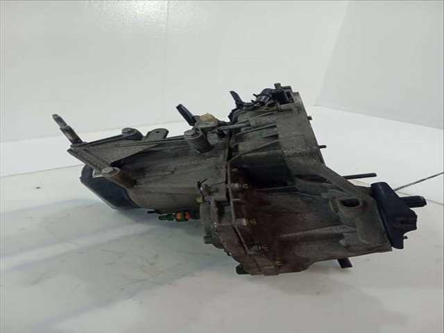 Foto 2ª: Caja Cambios Renault Clio CAMPUS 65CV 48KW [K9K704] (2003)