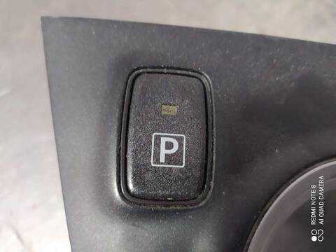 Foto 2ª: Mando Multifuncion Toyota Auris HYBRID ACTIVE 99CV 73KW [2ZR] (2010)