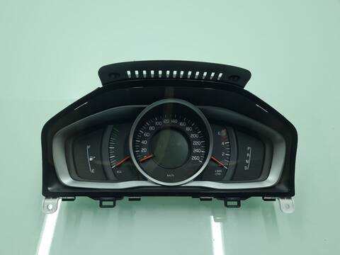 Cuadro de Instrumentos Volvo XC 60 MOMENTUM 2WD 181CV 133KW