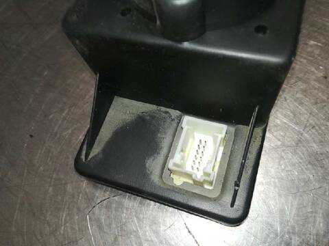 Foto 4ª: Centralita Cierre Centralizado Volkswagen Golf CL BERLINA 90CV 66KW [1Z] (1995)