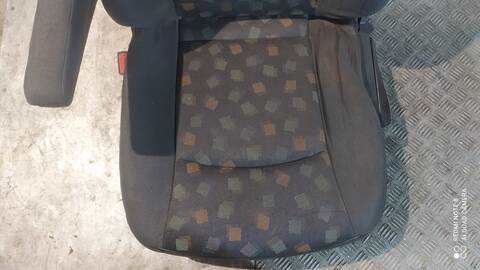 Foto 4ª: Asiento Delantero Izquierdo Mercedes Vito 109 CDI COMPACTO 639.601) 95CV 70KW CAJA CERRADA [646983] (2005)