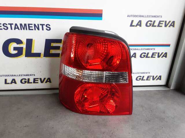 Foto 1ª: Piloto Trasero Izquierdo Volkswagen Touran 1.6 102CV/75KW [T53] 0CV [BSE] (2006)