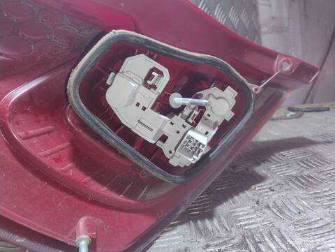 Foto 3ª: Piloto Trasero Derecho Ford Fiesta F6JB (2008)