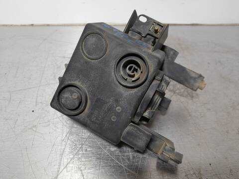 Foto 2ª: Faro Antiniebla Delantero Izquierdo Opel Zafira COSMO 105CV 77KW [Z16XEP] (2006)