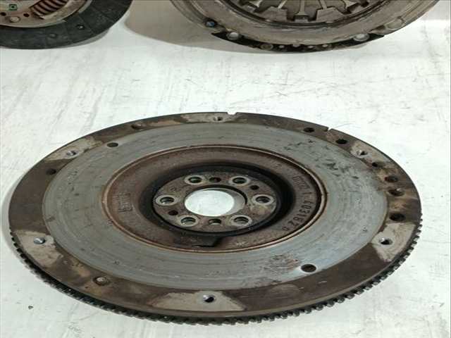 Foto 3ª: kit Embrague Fiat Grande Punto 1.4 199AXB11 199AXB1A 199BXB1A 199AXL1A) 77CV 57KW [350 A1.000] (2008)