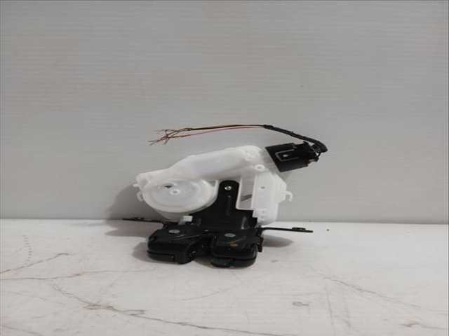 Cerradura Maletero Portón Toyota Yaris 1.5 HYBRID MXPH11) 92CV 68KW
