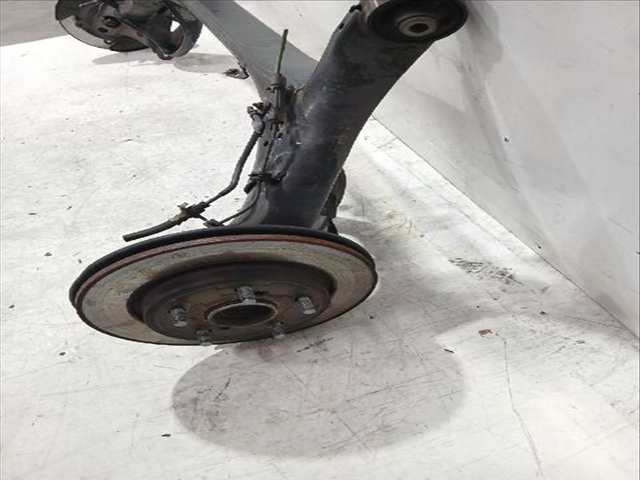 Foto 3ª: Puente Trasero Toyota Auris 1.6 ZRE151_) 124CV [1ZR-FE] (2006)