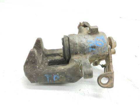 Foto 3ª: Pedal Embrague Audi A4 1.9 TDI AVANT 130CV 96KW [AWX] (2001)
