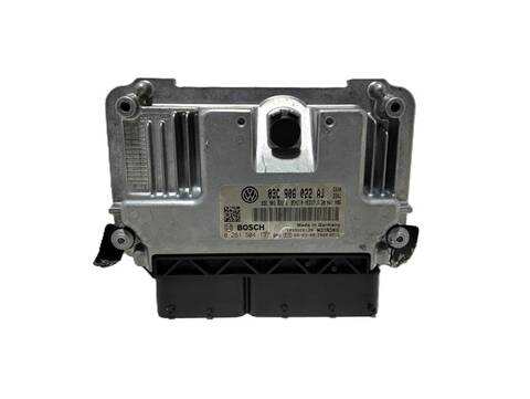 Centralita Motor ECU Volkswagen Passat CAX BERLINA