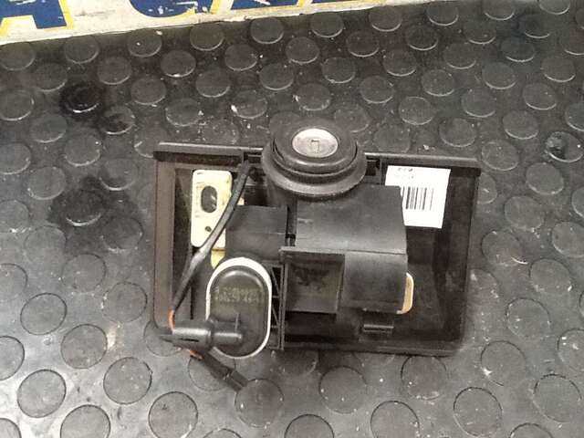 Foto 2ª: Cerradura Maletero Portón Mercedes Clase E 180 3.000 TD 0CV [606962] (1999)