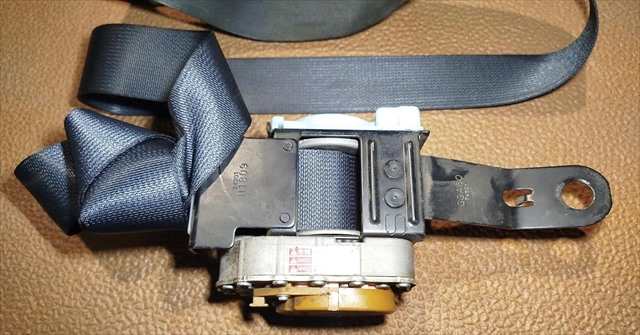 Foto 2ª: Pretensor Airbag Derecho Nissan Patrol 3.0 D GR Y61 GU4 [ZD30] (2005)