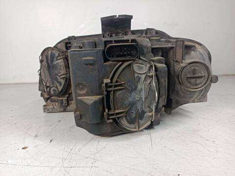 Foto 2ª: Faro Derecho Audi A3 1.6 ATTRACTION 102CV 75KW (2003)