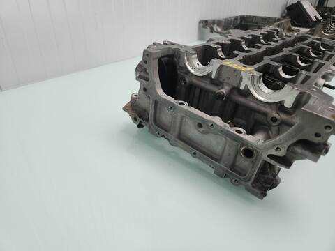 Foto 3ª: Culata Mercedes Sprinter 310/313/316 CDI 906.631/633/635/637) 95CV 70KW CAJA CERRADA [651956] (2013)