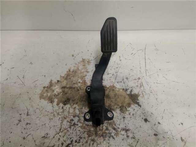 Pedal Acelerador Toyota Yaris 1.5 ACTIVE [1.5 LTR. - 82 KW 16V CAT]