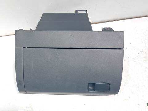 Guantera Volkswagen Polo ADVANCE BLUEMOTION 90CV 66KW
