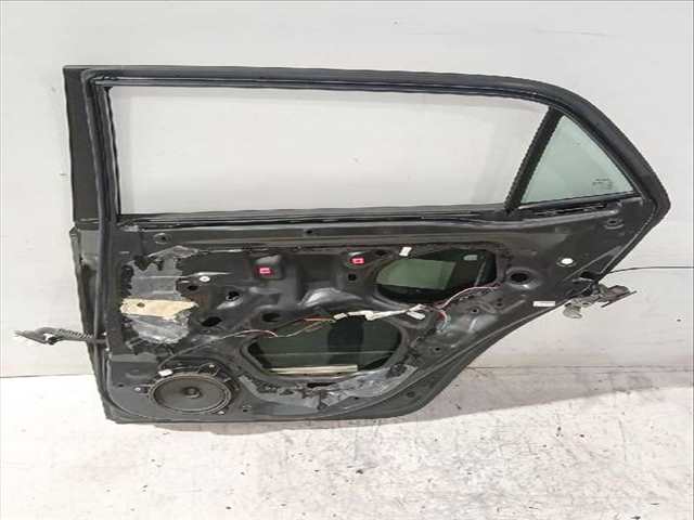 Foto 3ª: Puerta Trasera Derecha Toyota Auris 1.6 ZRE151_) 124CV [1ZR-FE] (2006)