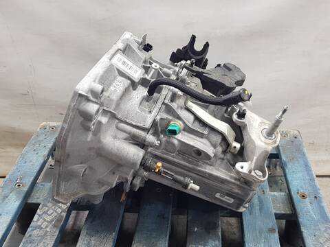Foto 3ª: Caja Cambios Renault Clio TECHNO (2019)