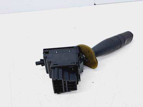Foto 3ª: Mando Multifuncion Peugeot 206 XR BERLINA 75CV 55KW [KFX] (2000)