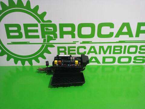 Caja Reles Fusibles Opel Zafira 1.9 CDTI CAT Z 19 DTL) 101CV 74KW