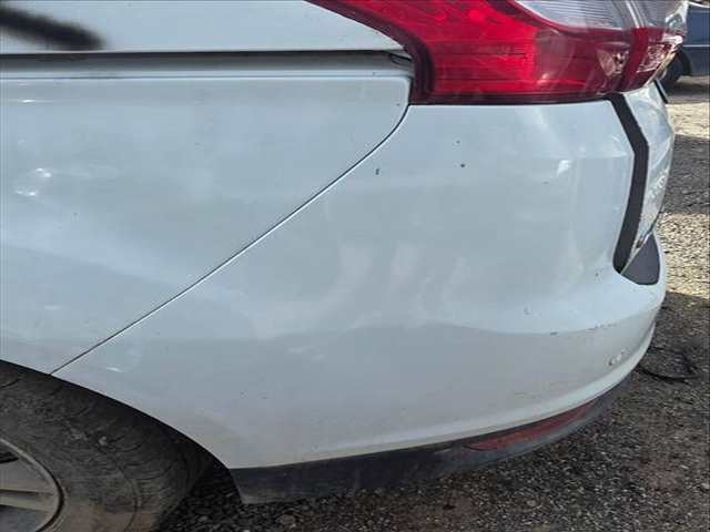 Foto 3ª: Paragolpes Trasero Ford C Max UKDB CB7) (2015)