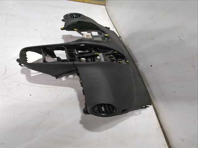 Foto 3ª: Salpicadero Opel Corsa 1.3 CDTI L08 L68) 75CV 55KW [A 13 DTC,Z 13 DTJ] (2009)