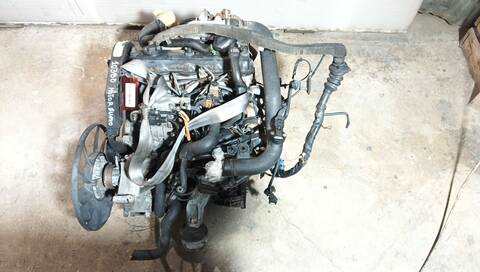Foto 2ª: Motor Completo Volkswagen Passat TRENDLINE BERLINA 90CV 66KW [AHU] (1998)