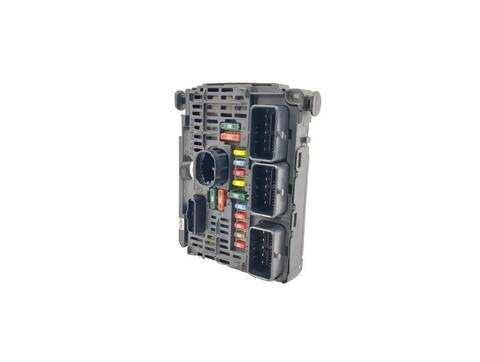 Foto 2ª: Caja Reles Fusibles Peugeot 407 VERSION INDEFINIDA