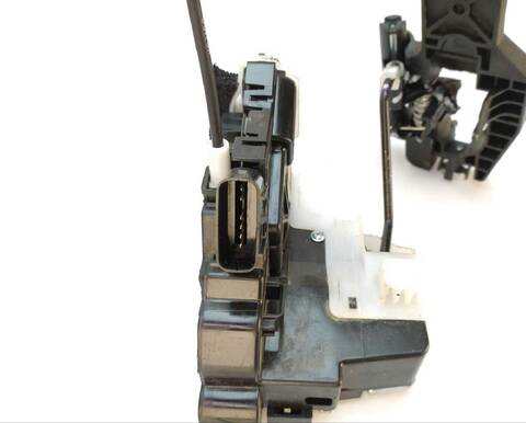 Foto 2ª: Cerradura Puerta Delantera Izquierda Hyundai i20 1.2 (2014)