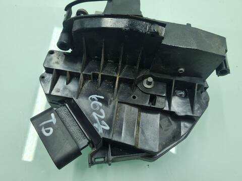Cerradura Puerta Trasera Derecha Ford Fiesta AMBIENTE 68CV 50KW