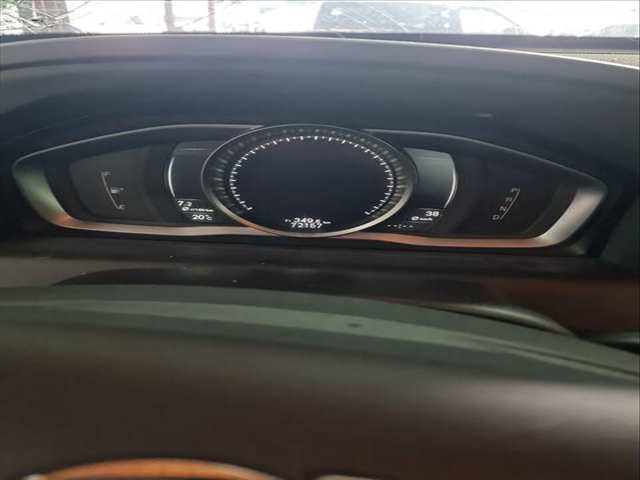Foto 3ª: Cuadro de Instrumentos Volvo XC 60 KINETIC 2WD 150CV 110KW [D4204T4] (2017)