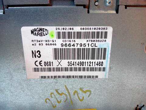 Foto 2ª: Sistema Audio Radio CD Citroen C5 EXCLUSIVE 2 HDI FAP 170CV (2008)