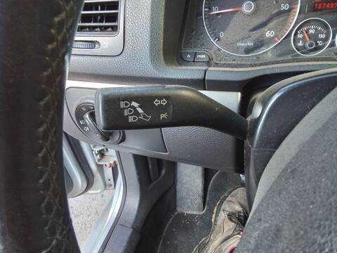 Foto 3ª: Mando Multifuncion Volkswagen Jetta 2.0 TDI 140CV 103KW [BKD] (2008)