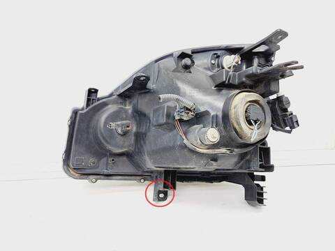 Foto 3ª: Faro Derecho Nissan X-Trail LE 173CV 127KW T31) [M9R] (2007)