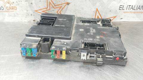 Foto 3ª: Caja Reles Fusibles Citroen Xsara 2.0 HDI SX 66KW) BERLINA 90CV [D-RHY] (2004)