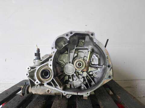 Foto 1ª: Caja Cambios Nissan Primera COMFORT 1 16V CAT 114CV (1999)