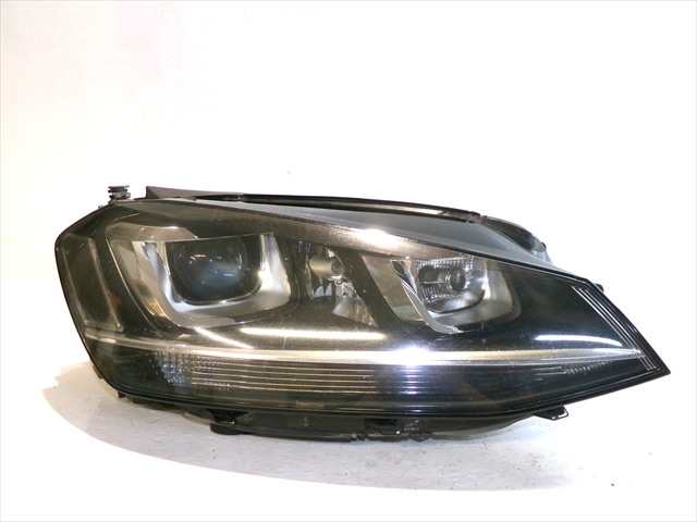 Faro Derecho Volkswagen Golf 1.6 TDI SERIE 7 RANCHERA, 2013-2017
