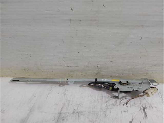 Foto 2ª: Elevalunas Manual Trasero Izquierdo Mercedes Clase C 160 CLK 240 209.361) 170CV [M 112.912] (2002)