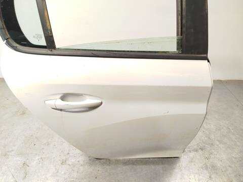Foto 4ª: Puerta Trasera Derecha Peugeot 208 1.2 PURETECH 100 101CV 74KW [HNE] (2023)